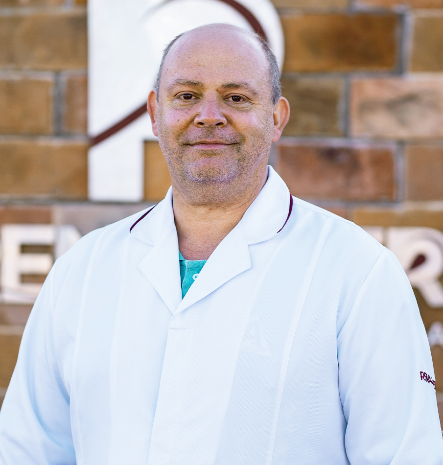 DR. ATHOS PASTORE